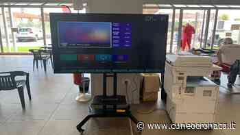 CUNEO/ Dalla Merlo nuovi monitor per le sale d'attesa degli hub vaccinali della Granda - Cuneocronaca.it
