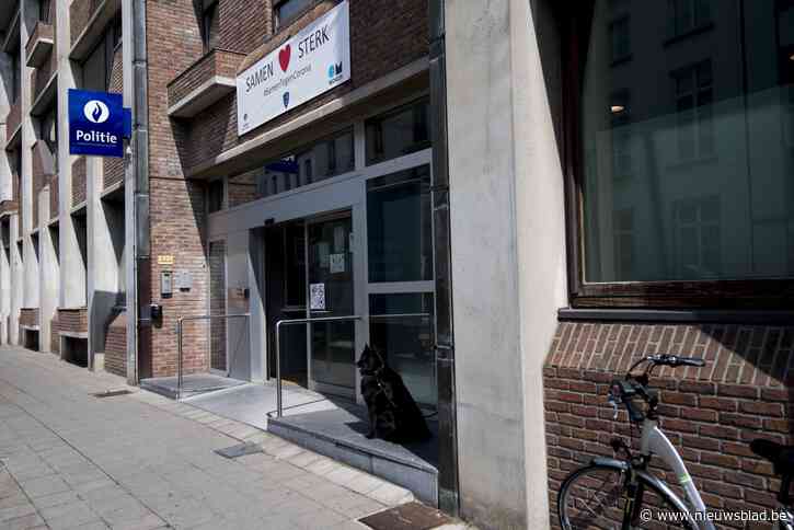 Opgepakte tiener (14) ontsnapt uit raam uit Mechels politiekantoor: “We gaan dit grondig onderzoeken”