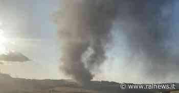 Incendi, brucia la discarica di Cozzo Vuturo a Enna - TGR Sicilia - TGR – Rai