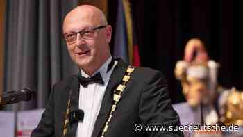 Saarländer Fess als Ober-Karnevalist wiedergewählt - Süddeutsche Zeitung