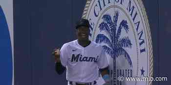 Sánchez atrapa fly al RF… ¡a mano limpia! - MLB.com