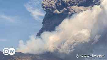 Nueva erupción del volcán Etna en Italia - Deutsche Welle