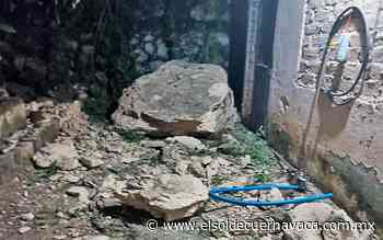 Autoridades desalojan a familias por riesgo de derrumbe - El Sol de Cuernavaca