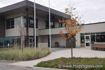 Protesters at Salmon Arm schools prompt political, public condemnation – Chilliwack Progress - Chilliwack Progress