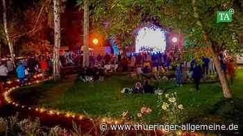 Tausende Teelichter erleuchten den Kurpark von Bad Sulza zur Weinfestnachlese - Thüringer Allgemeine