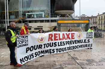 Décrocher un portrait présidentiel pourrait relever de la liberté d'expression estime la Cour de cassation