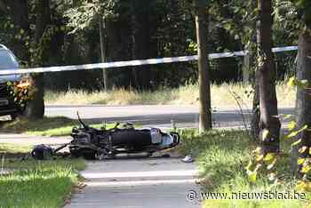 Motorrijder in levensgevaar na frontale botsing tegen wagen in Schilde