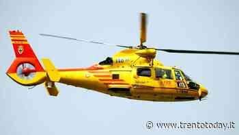 Infortunio sul lavoro, scivola tagliando l'erba: operaio elitrasportato in ospedale - TrentoToday