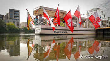 Tarifkonflikt Bau: Protest auf der Donau in Ulm: Bauarbeiter fordern höhere Löhne - SWP
