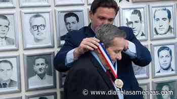 DeSantis condecora a Felix Rodríguez con la medalla de la Libertad del Gobernador - Diario Las Americas