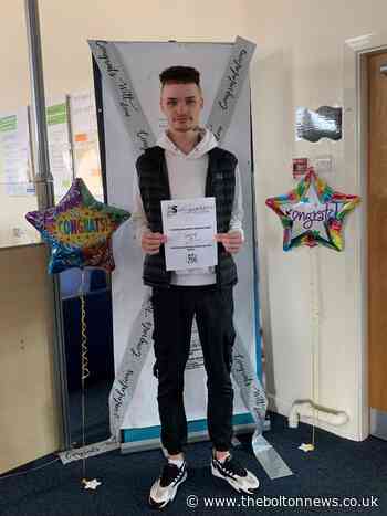 Bolton: Youngsters start beauty careers thanks to Kickstart scheme - The Bolton News