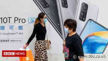 Lithuania urges people to throw away Chinese phones