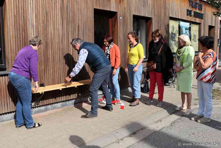 ‘Buurtbank’ nodigt uit tot babbeltje