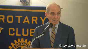 UK President makes stop at BG Rotary Club; talks enrollment, medical school, vaccines - WBKO