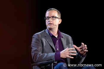 Facebook chief technology officer to step down