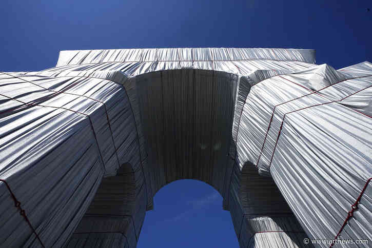 Wrapped Arc de Triomphe Draws Criticism, Art Institute of Chicago Staffers Organize, and More: Morning Links for September 23, 2021