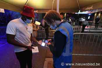 Burgemeesters Vlaamse Rand pleiten voor eenvormige invoering van coronapas: “Het mag geen soep worden waarbij in de ene gemeente alles mag en in de andere niets”