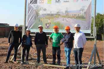 Freinetschool De Kleine Tovenaar legt eerste steen nieuwe school