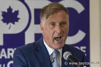 Twitter takes down Maxime Bernier tweet that called reporters 'idiots'