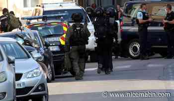 Un groupe néonazi projetait un attentat en France: plusieurs personnes en garde à vue