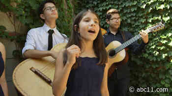 Family of 8 makes mariachi great! Meet Cielito Lindo, Chicago's family band