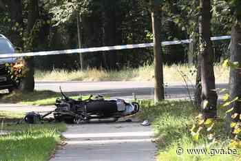 Motorrijder in levensgevaar na frontale botsing in Schilde (Schilde) - Gazet van Antwerpen
