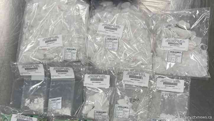 $300K worth of illegal drugs seized in search of 4 Calgary homes, 2 vehicles