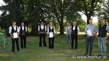 Dachau: Zimmerer bekommen Nachwuchs - Merkur Online