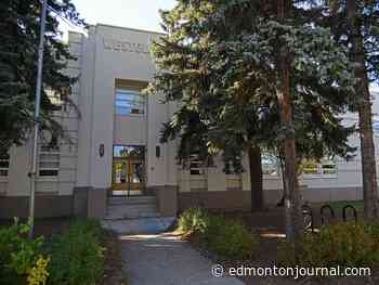 Central Edmonton elementary school shifting to online learning amid COVID-19 surge
