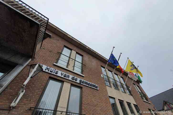 Buitenkant ’t Huis van de gemeente krijgt modern kleedje