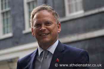 'Carry on as normal,' Shapps urges drivers amid forecourt closures - St Helens Star