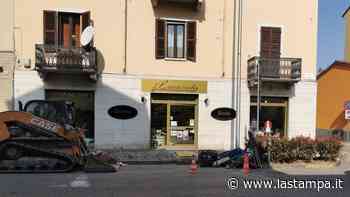 Cantiere a sorpresa davanti ai negozi, l’ira di corso Acqui: insorgono i commercianti del quartiere Cristo di Alessandria - La Stampa