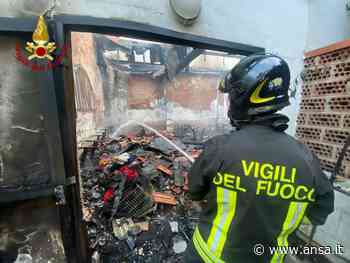 Incendi: crolla tetto ditta tessile Prato, evacuata famiglia - Agenzia ANSA