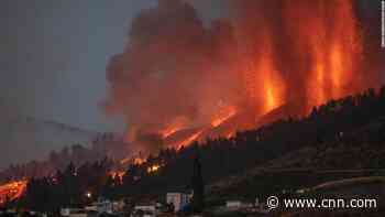 Spanish volcano activity intensifies, suspending flights and forcing evacuations
