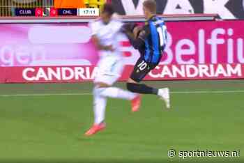 🎥 | Karate? Club Brugge-sensatie Noa Lang krijgt geel voor Nigel de Jong-imitatie - Sportnieuws.nl