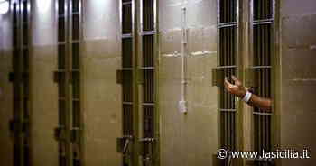 Enna, detenuto aggredisce due agenti penitenziari e li manda in ospedale - La Sicilia