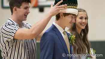 PHOTOS: St. Albert High School homecoming | Education | nonpareilonline.com - The Daily Nonpareil