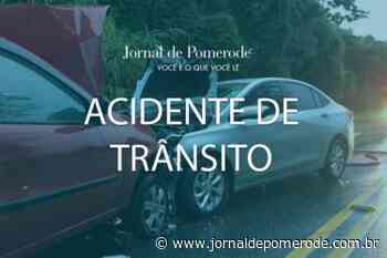 Acidente envolve três veículos, no Centro - Jornal de Pomerode