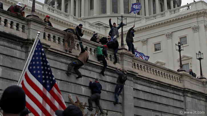 Neither feds nor Proud Boys saw ‘Capitol attack’ coming, NYT claims, citing January 6 FBI informant