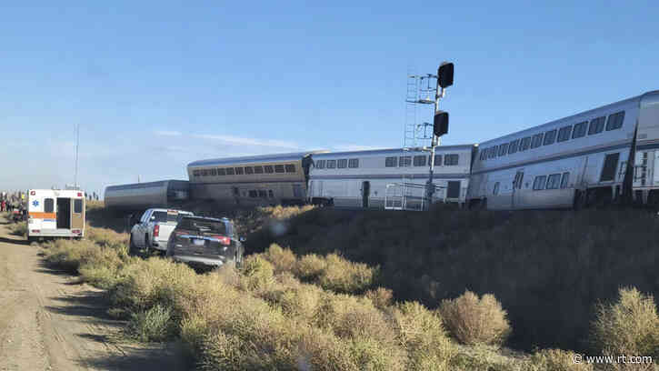 At least 3 dead, multiple injured as train with 146 passengers derails in remote Montana area