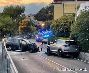 Incidente su Capo Mimosa, traffico ancora fermo sull'Aurelia: automobilisti inferociti - ImperiaNews.it