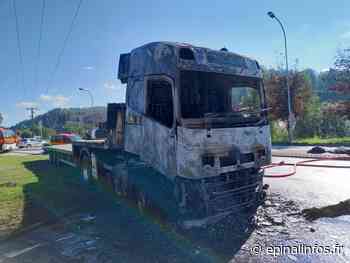 Vosges - Un camion de foin prend feu - Epinal infos - Epinal Infos