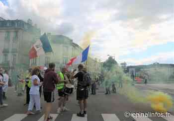 Manif anti-pass sanitaire à Epinal : 8 mois de prison avec sursis pour une pancarte insultante - Epinal infos - Epinal Infos