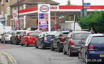 Shapps accuses HGV group of sparking petrol station queues