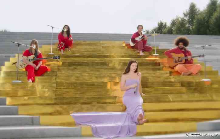 Lorde delivers environmental message and plays ‘Solar Power’ for Global Citizen Live