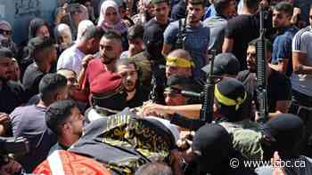 Israeli soldiers kill 5 Hamas militants in West Bank raids, military says