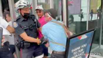 Police arrest Thornhill man, Brampton woman at anti-vaccine protest