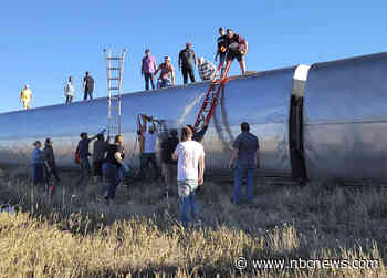 At least 3 dead in Montana Amtrak derailment
