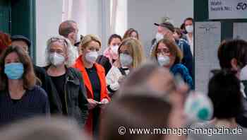 Newsticker zur Bundestagswahl: Union verliert rund 1,8 Millionen Stimmen an SPD und Grüne