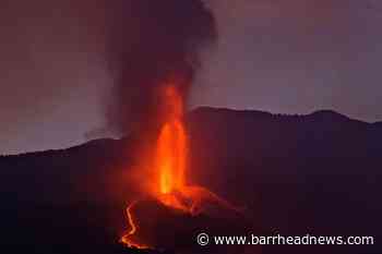 Airport reopens on Spanish island rocked by volcanic eruption - Barrhead News